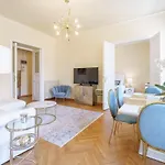 Joyce Luxury