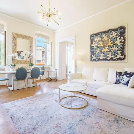 Joyce Luxury Apartment